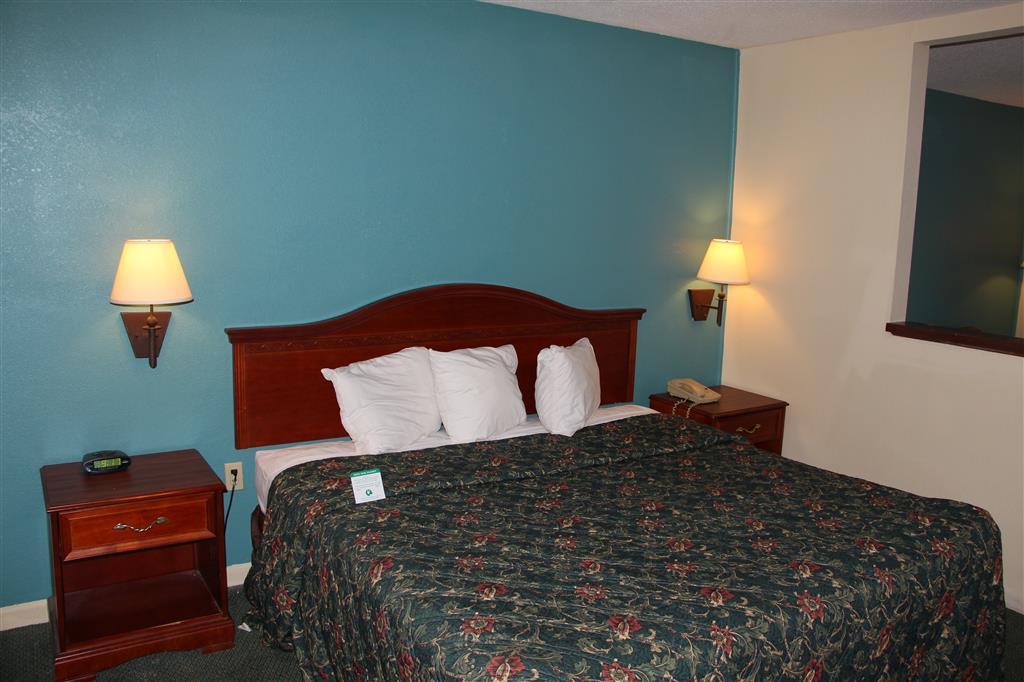 Red Roof Inn & Suites Monroe, Nc Номер фото